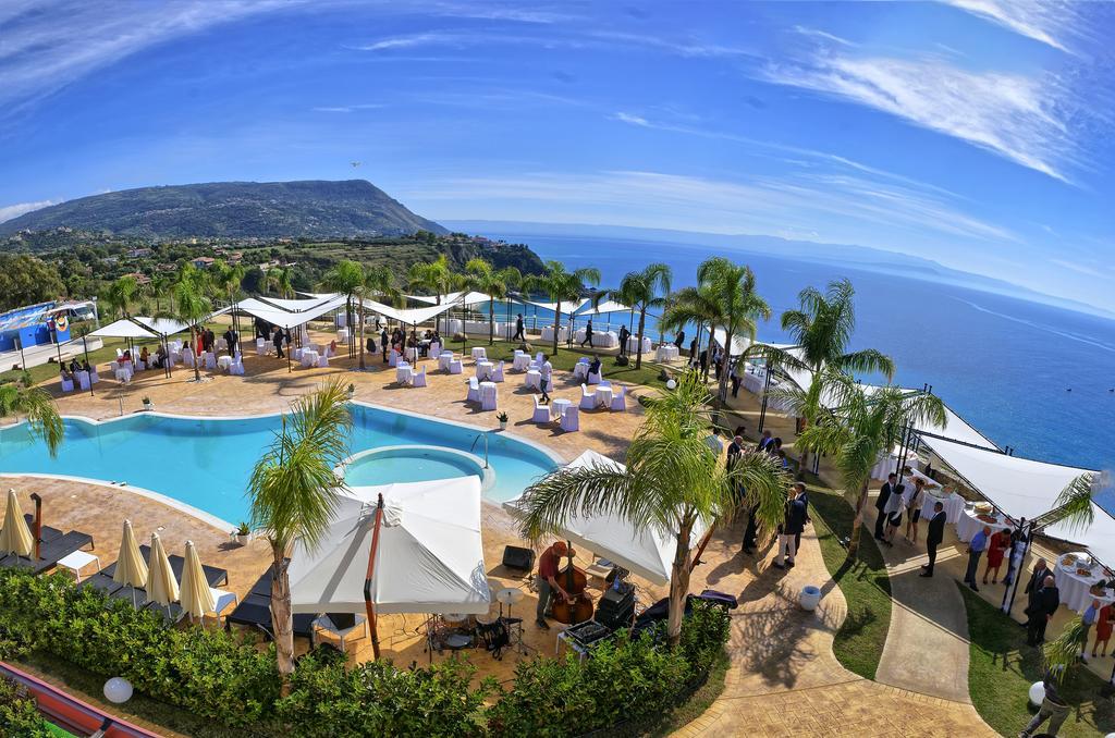 Blue Bay Resort Capo Vaticano Exterior foto