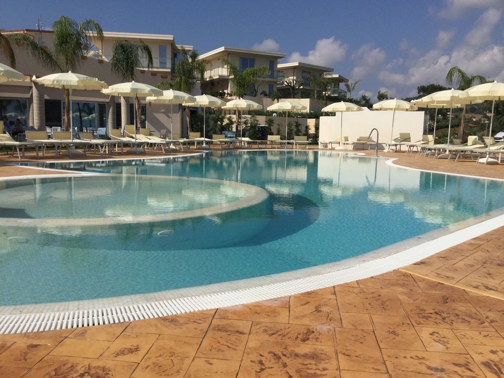 Blue Bay Resort Capo Vaticano Exterior foto