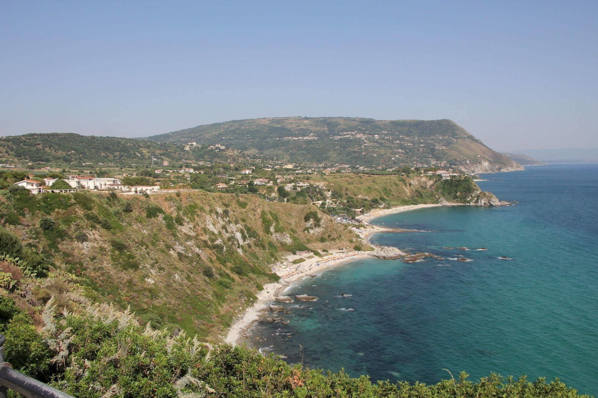 Blue Bay Resort Capo Vaticano Exterior foto